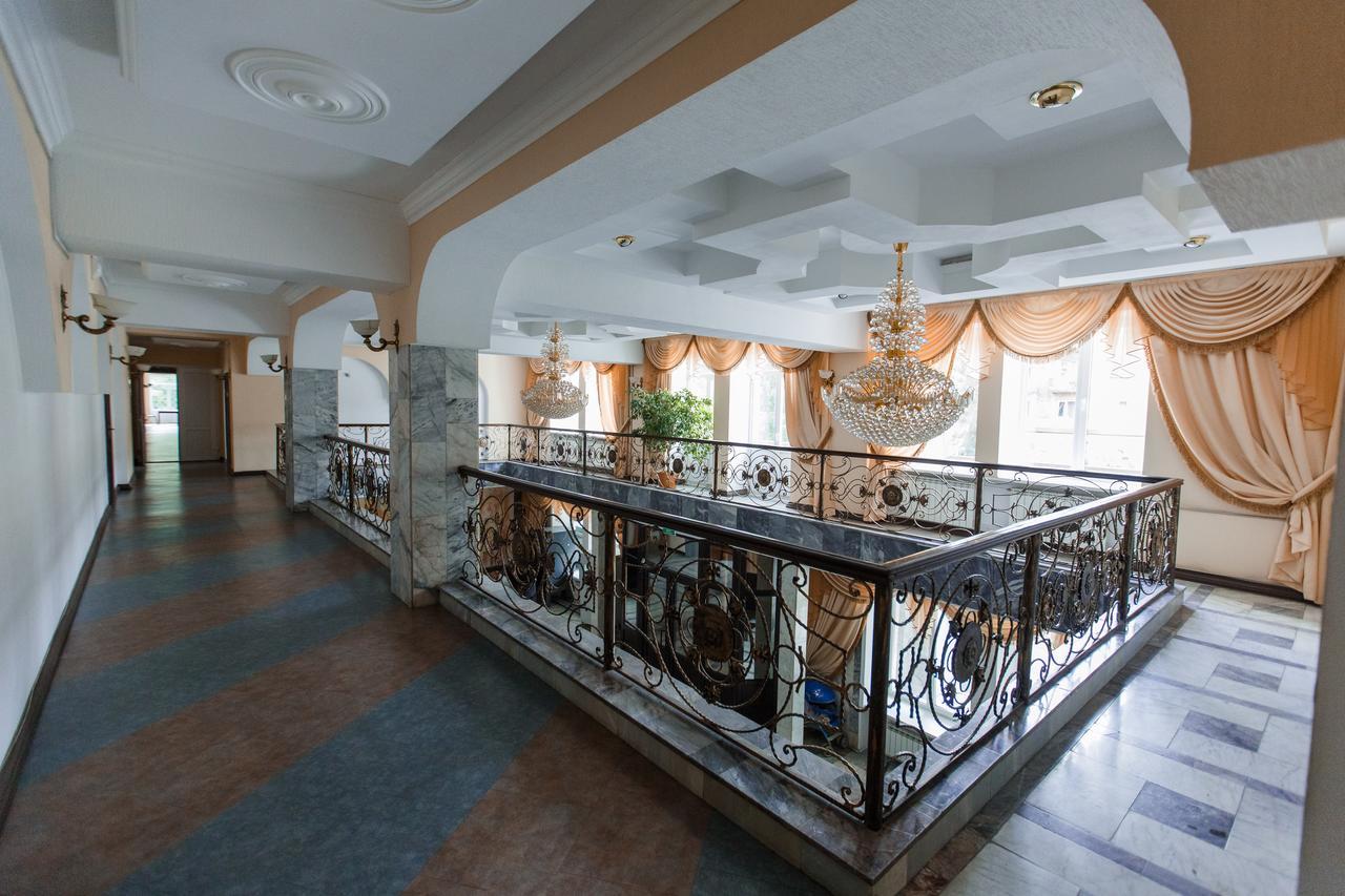 Hotel Altay Leninogorsk Esterno foto
